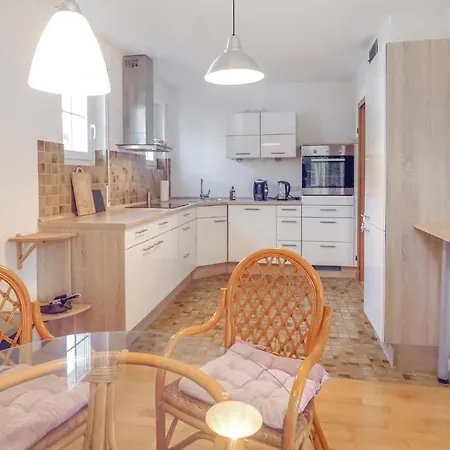 Appartement Amazing In Ramstadt With Kitchen